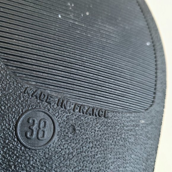 Vintage made in France wool lined suede ankle shoes/boots. - Picture 7 of 15